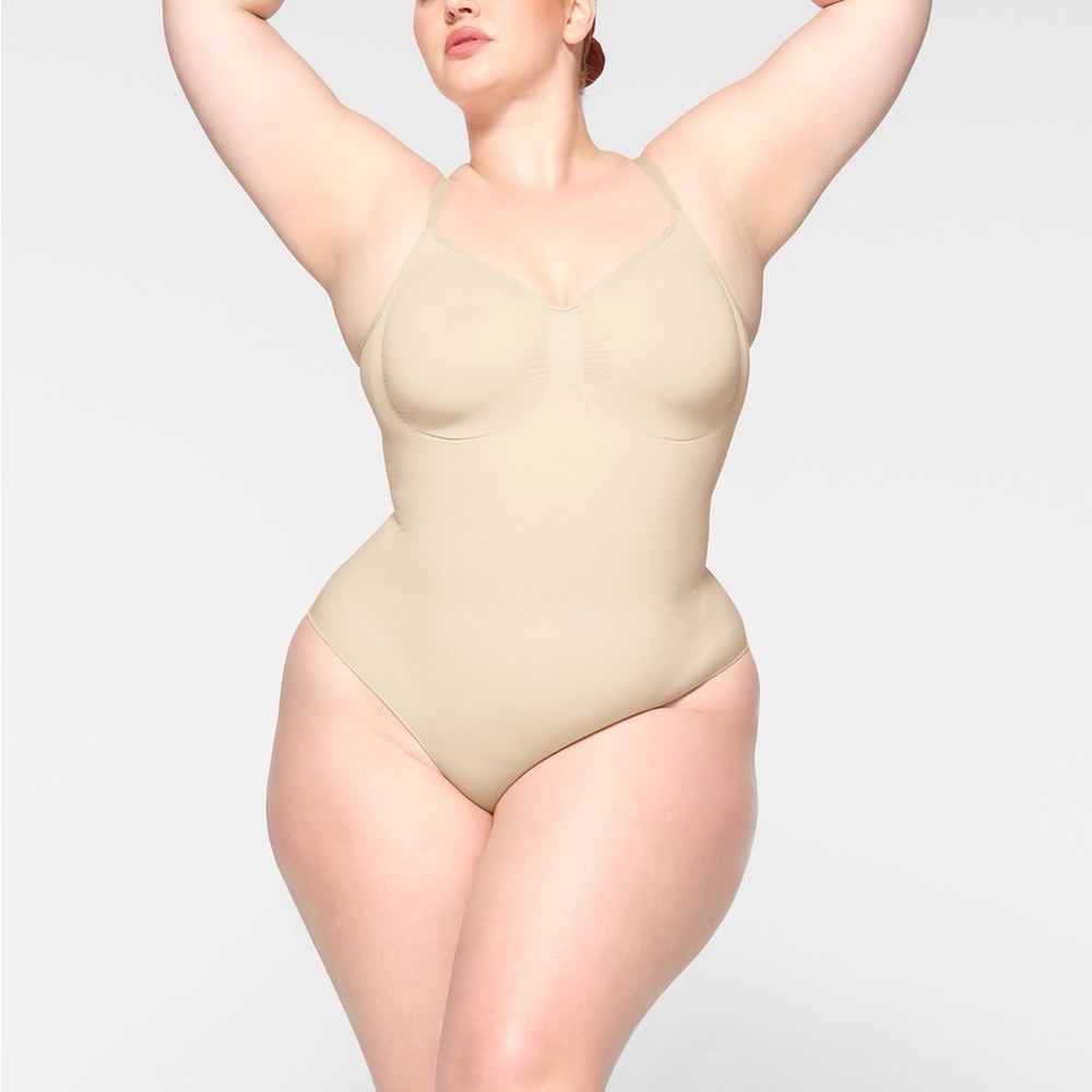 Skims Seamless Sculpt Brief Bodysuit Size Small - Picture 2 of 12